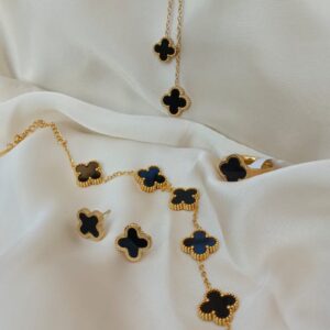 Dangling Clover Full Set (Locket, Bracelet, Ring, Studs)
