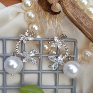 Lunar Floral Pearl